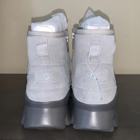 SOLD!! Ugg Palomar Sneaker bootie 8 - Picture 4 of 8